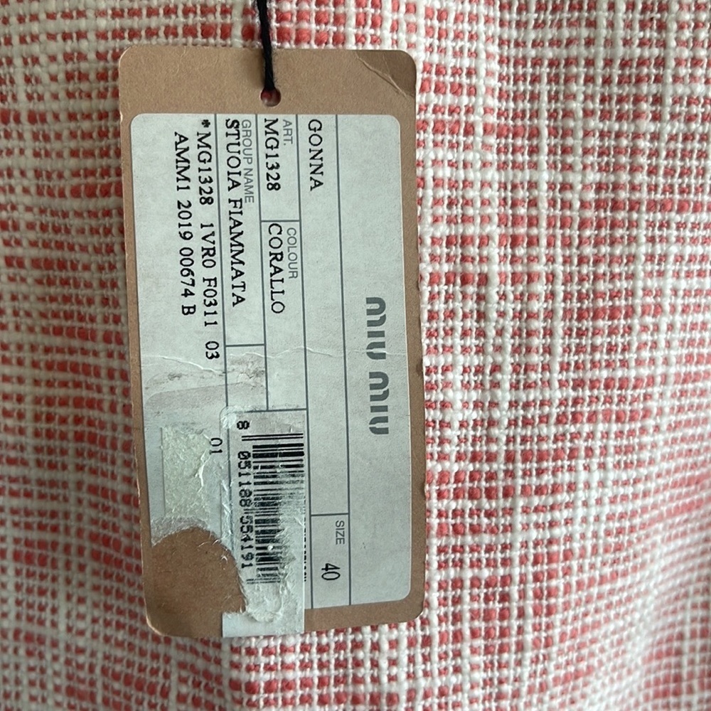 Miu Miu 2019 Tweed Coral Mini Skirt Size 4 NWT - Picture 9 of 12
